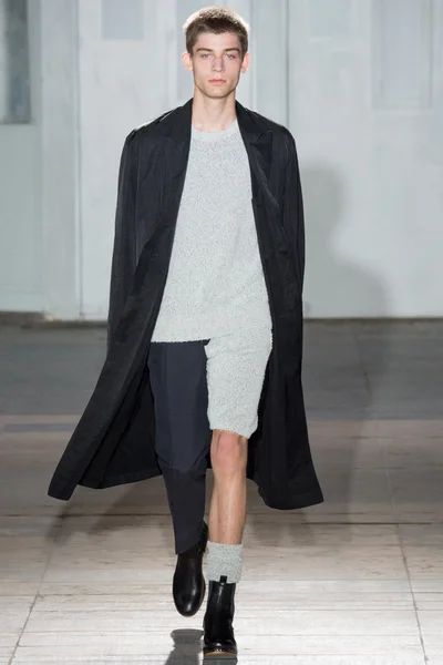 Look 7